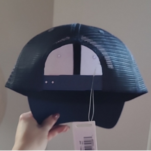 Shefit Accessory Bundle Trucker Hat Water Bottle Headband Smartphone Grip New - Picture 8 of 10